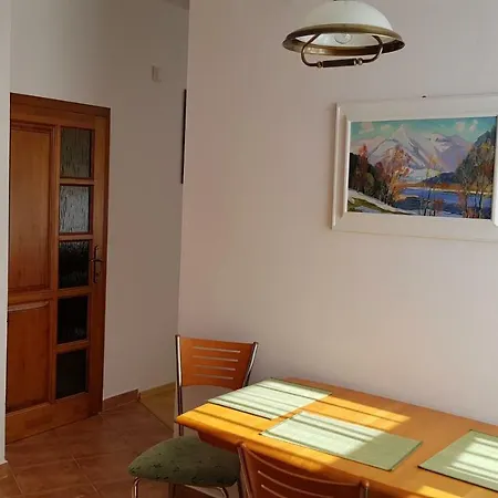 شقة Spacious In The City Center Of